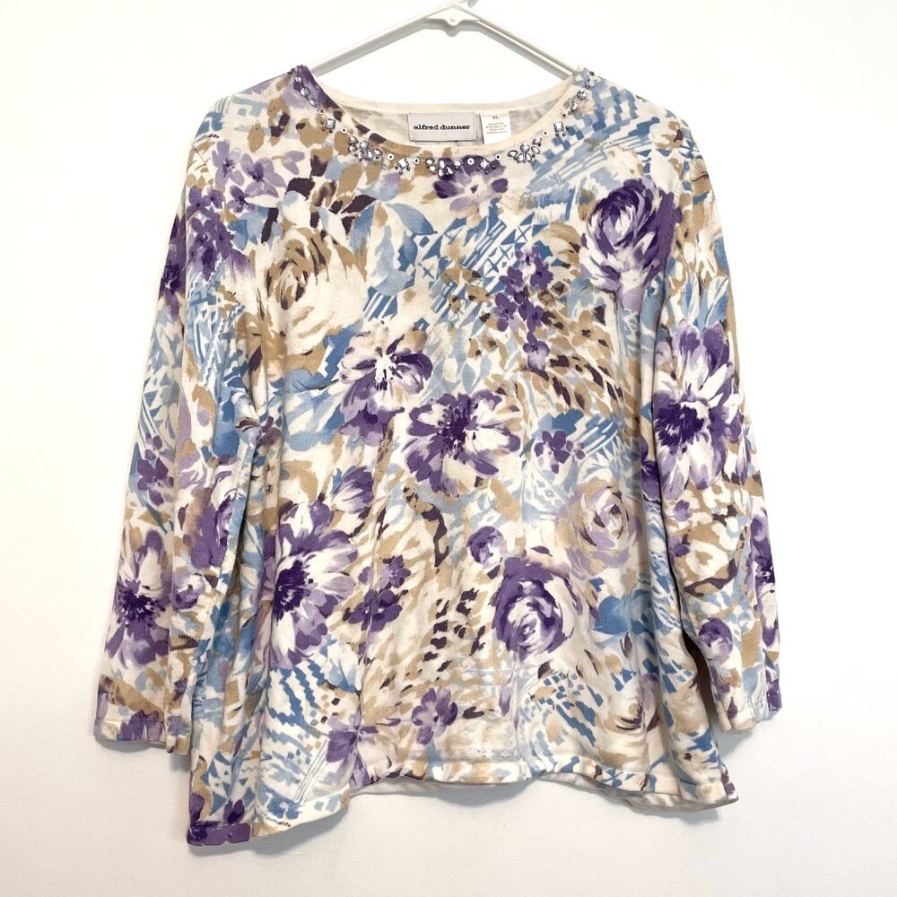 ALFRED DUNNER White Tan Blue Lilac Purple Floral Embellished 3/4 Sleeve Sweater